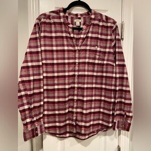 L.L. Bean Size L Pink Burgundy Flannel Plaid Collarless Pearl Button Down Top
